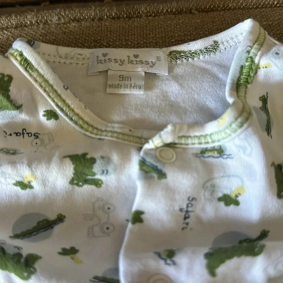 Kissy Kissy size 9m alligator print button up footed pajamas 100% Pima cotton - Picture 2 of 2